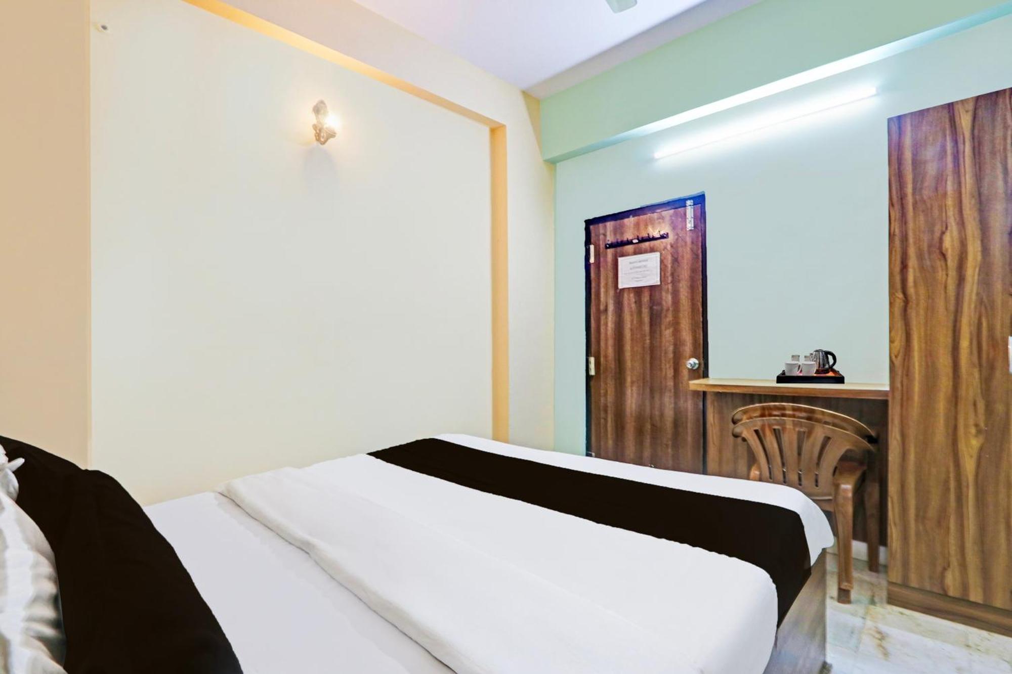 Super Hotel O Karimnagar Екстер'єр фото